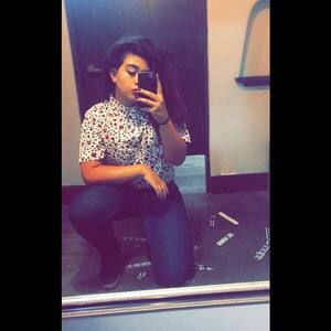 Meet your Posher, Jade